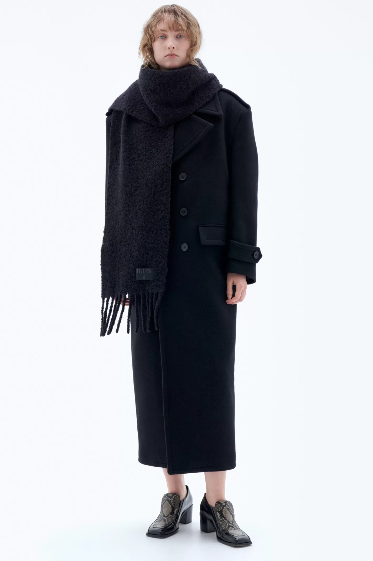 Filippa K Boucle Scarf Black-Man | Woman Hats & Scarves