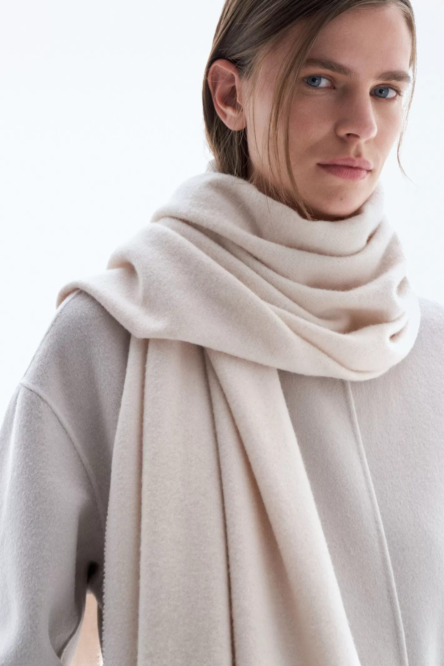 Filippa K Cashmere Blend Scarf Light Beige-Woman Hats & Scarves