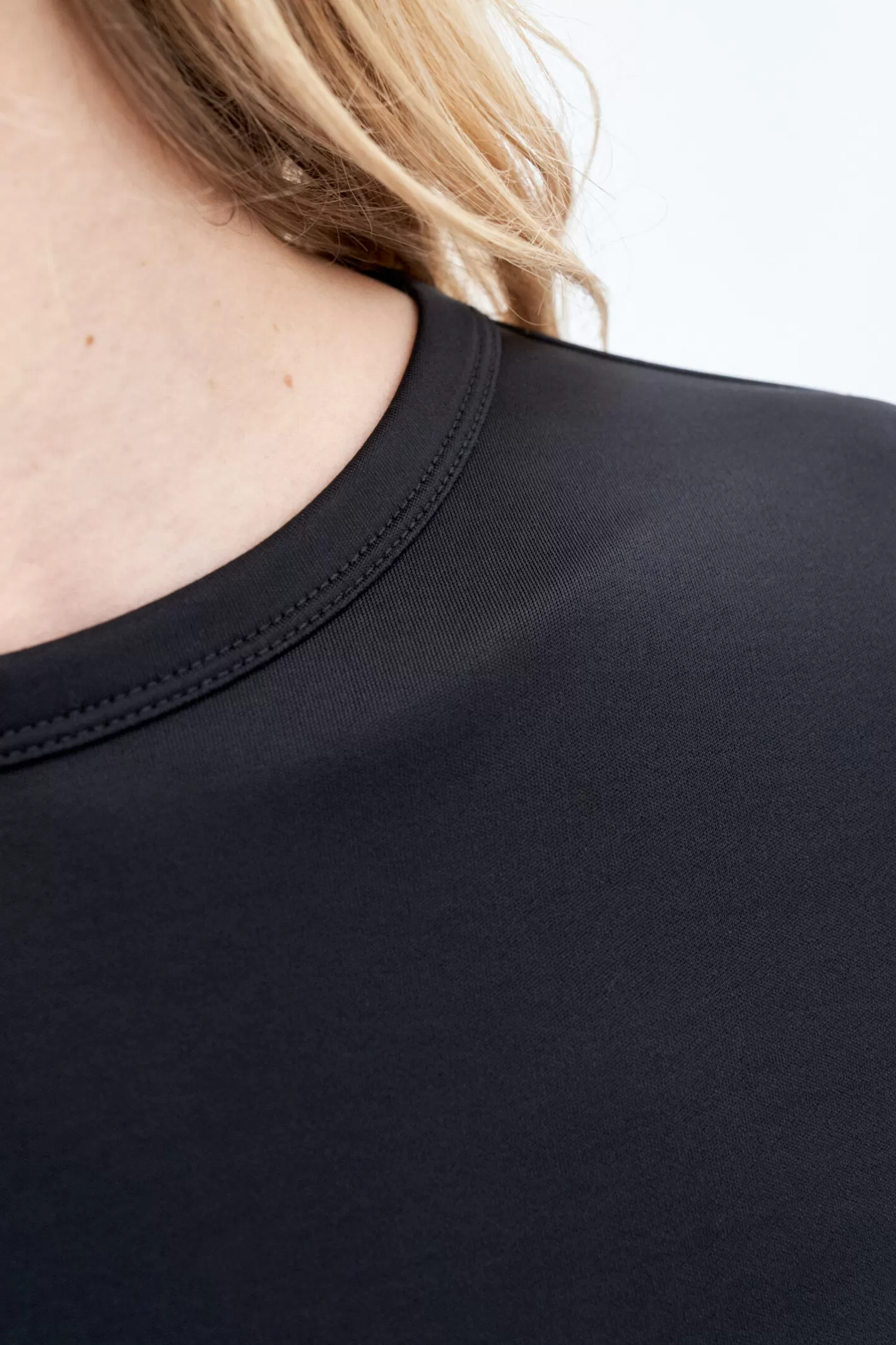 Filippa K Shiny Longsleeve Top Black-Woman Tops