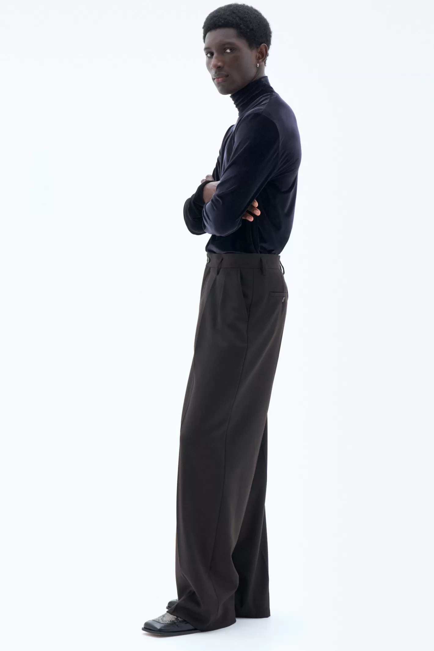 Filippa K Wide Wool Trousers Dark Chocolate-Man Tailoring | Trousers